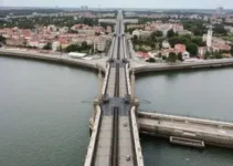 bloqueios na Ponte Estaiada em São José dos Campos